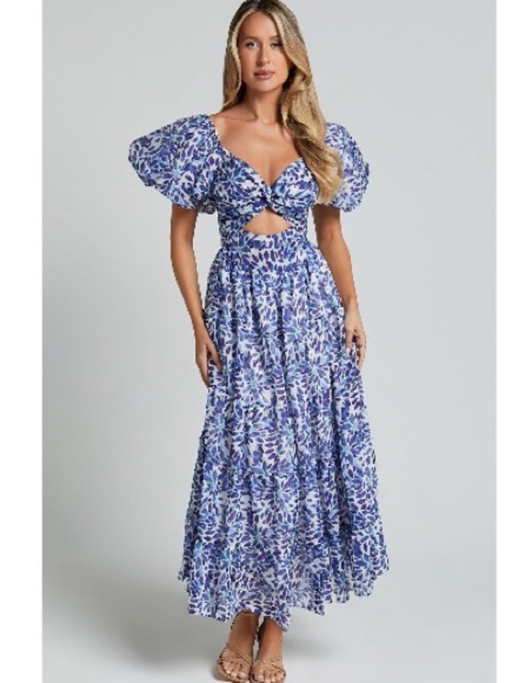 NELROSE MIDI DRESS - SHORT PUFF SLEEVE FRONT CUT OUT DRESS IN BLUE PRINT
Showpo